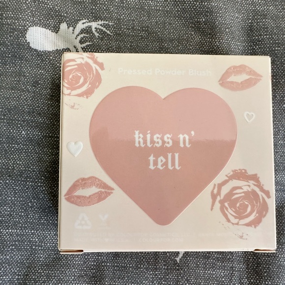 🌸Host Pick🌸 Colourpop Kiss N’ Tell blush - Picture 4 of 6